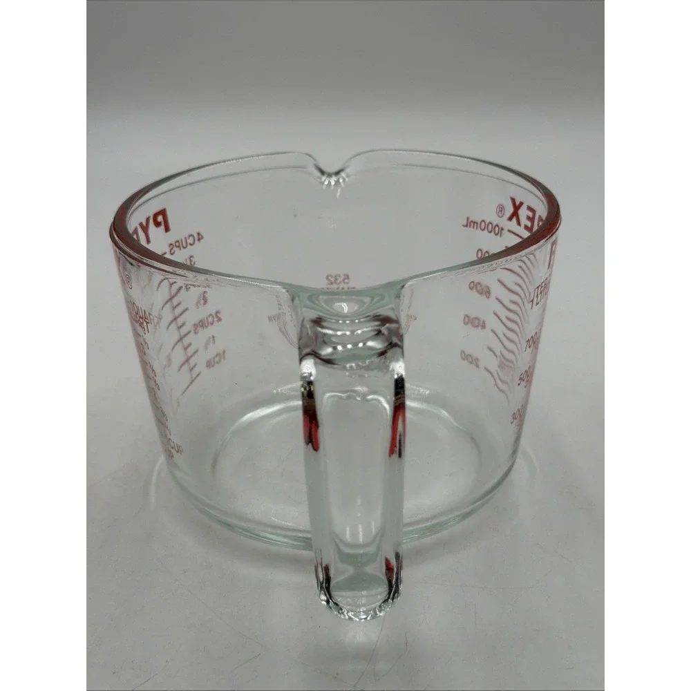 Vintage Pyrex 532 4 CUP 1 Quart 32 oz Measuring Cup Red Block Letters